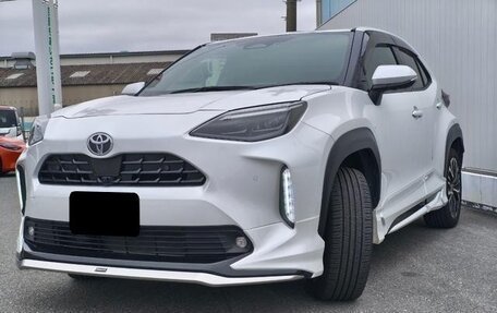 Toyota Yaris Cross, 2022 год, 1 565 000 рублей, 1 фотография