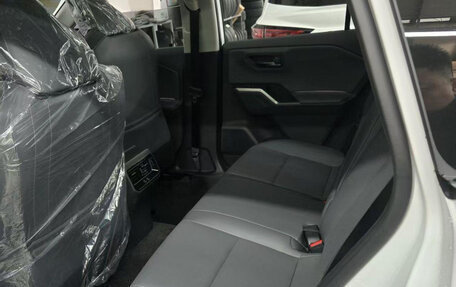 Toyota RAV4, 2026 год, 4 370 000 рублей, 9 фотография