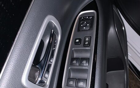 Mitsubishi Outlander III рестайлинг 3, 2022 год, 2 650 000 рублей, 5 фотография