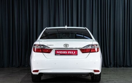 Toyota Camry, 2017 год, 1 860 000 рублей, 4 фотография