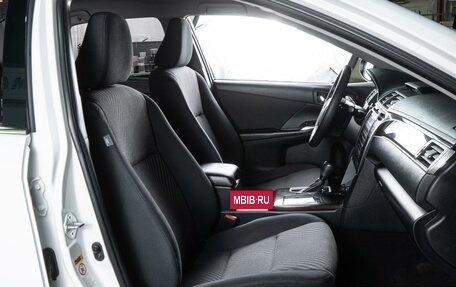 Toyota Camry, 2017 год, 1 860 000 рублей, 8 фотография