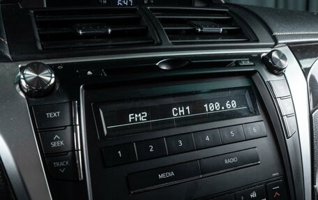 Toyota Camry, 2017 год, 1 860 000 рублей, 13 фотография