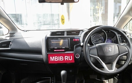 Honda Fit III, 2016 год, 949 000 рублей, 16 фотография