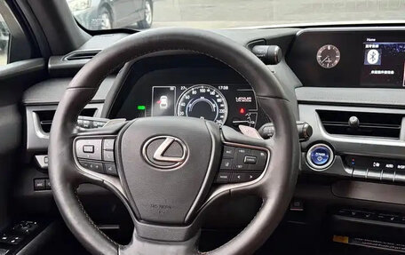 Lexus UX I, 2021 год, 2 110 005 рублей, 7 фотография