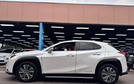 Lexus UX I, 2021 год, 2 110 005 рублей, 5 фотография