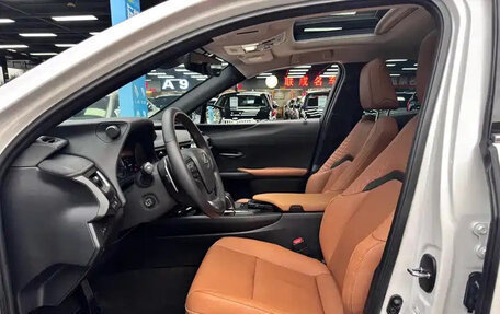 Lexus UX I, 2021 год, 2 110 005 рублей, 10 фотография