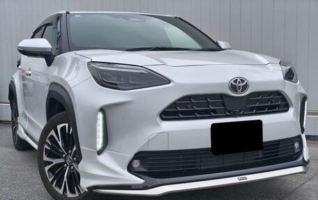 Toyota Yaris Cross, 2022 год, 1 565 000 рублей, 6 фотография