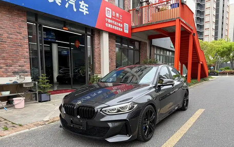 BMW 1 серия, 2023 год, 1 850 555 рублей, 1 фотография