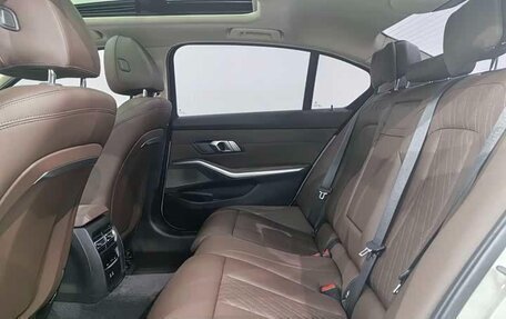 BMW 3 серия, 2023 год, 2 910 000 рублей, 15 фотография