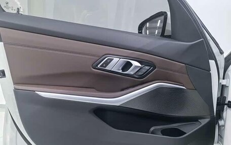 BMW 3 серия, 2023 год, 2 910 000 рублей, 18 фотография