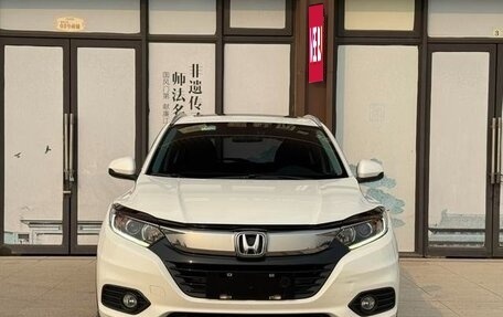 Honda Vezel, 2021 год, 1 414 000 рублей, 2 фотография