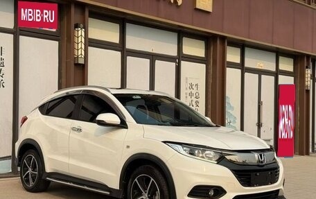 Honda Vezel, 2021 год, 1 414 000 рублей, 3 фотография