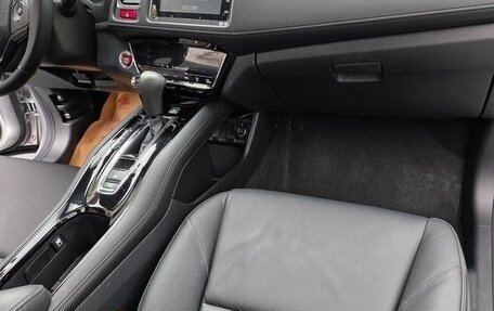 Honda Vezel, 2015 год, 1 692 000 рублей, 9 фотография