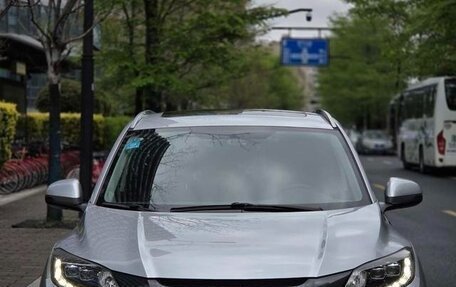 Honda Vezel, 2015 год, 1 692 000 рублей, 2 фотография