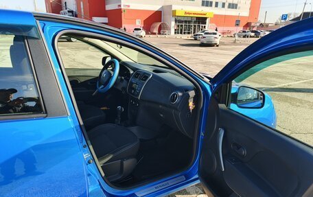 Renault Logan II, 2016 год, 985 000 рублей, 6 фотография