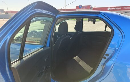 Renault Logan II, 2016 год, 985 000 рублей, 7 фотография