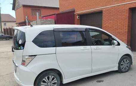 Honda Freed I, 2013 год, 1 200 000 рублей, 5 фотография