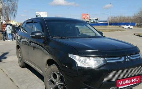 Mitsubishi Outlander III рестайлинг 3, 2012 год, 1 423 000 рублей, 5 фотография