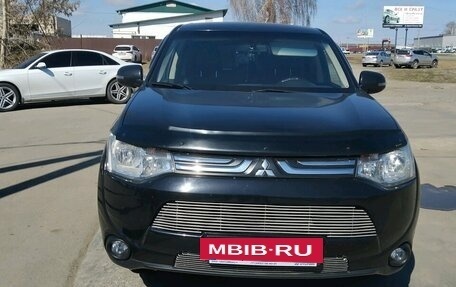 Mitsubishi Outlander III рестайлинг 3, 2012 год, 1 423 000 рублей, 7 фотография