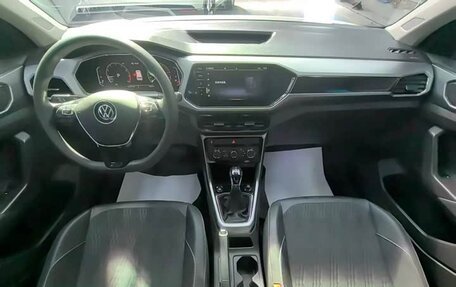 Volkswagen T-Cross I, 2022 год, 1 680 000 рублей, 9 фотография