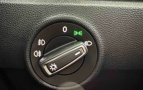 Volkswagen T-Roc I, 2022 год, 1 903 000 рублей, 9 фотография