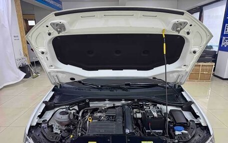 Volkswagen T-Roc I, 2022 год, 1 903 000 рублей, 13 фотография