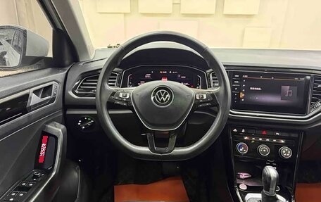 Volkswagen T-Roc I, 2022 год, 1 903 000 рублей, 14 фотография