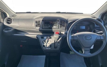 Daihatsu Mira e:S II, 2022 год, 475 000 рублей, 8 фотография