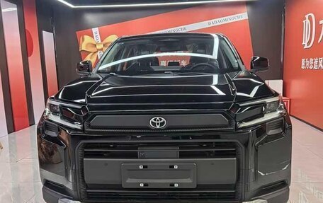 Toyota RAV4, 2026 год, 4 210 000 рублей, 3 фотография