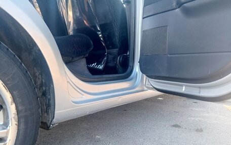 Volkswagen Polo IV рестайлинг, 2002 год, 330 000 рублей, 8 фотография