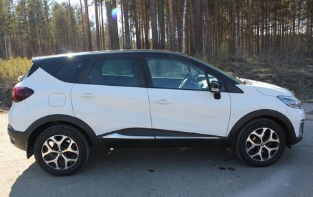 Renault Kaptur I рестайлинг, 2018 год, 1 200 000 рублей, 4 фотография