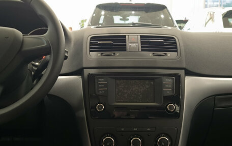 Skoda Yeti I рестайлинг, 2017 год, 1 650 000 рублей, 19 фотография