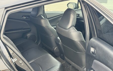 Toyota Prius IV XW50, 2018 год, 1 935 000 рублей, 7 фотография