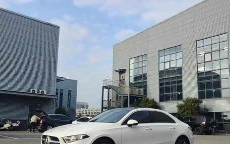 Mercedes-Benz A-Класс, 2022 год, 1 820 000 рублей, 1 фотография