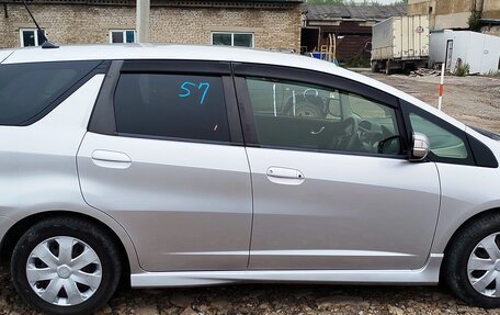 Honda Fit Shuttle I рестайлинг, 2013 год, 1 090 000 рублей, 2 фотография