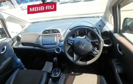 Honda Fit Shuttle I рестайлинг, 2013 год, 1 090 000 рублей, 4 фотография