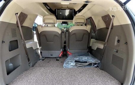 KIA Carnival, 2025 год, 16 фотография