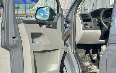 Volkswagen Transporter T5 рестайлинг, 2010 год, 1 600 000 рублей, 6 фотография