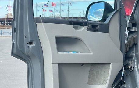 Volkswagen Transporter T5 рестайлинг, 2010 год, 1 600 000 рублей, 22 фотография