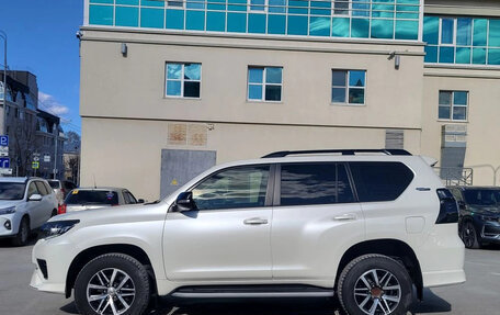 Toyota Land Cruiser Prado 150 рестайлинг 2, 2021 год, 6 534 000 рублей, 4 фотография