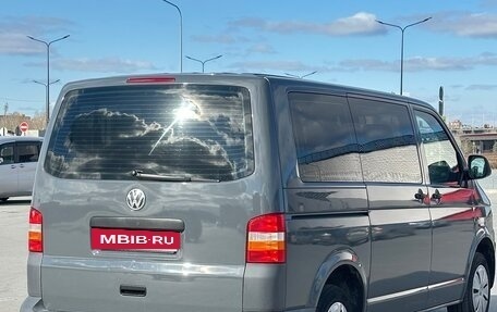 Volkswagen Transporter T5 рестайлинг, 2010 год, 1 600 000 рублей, 16 фотография