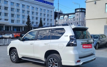 Toyota Land Cruiser Prado 150 рестайлинг 2, 2021 год, 6 534 000 рублей, 11 фотография