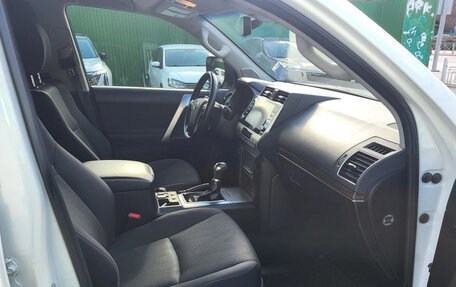 Toyota Land Cruiser Prado 150 рестайлинг 2, 2021 год, 6 534 000 рублей, 13 фотография