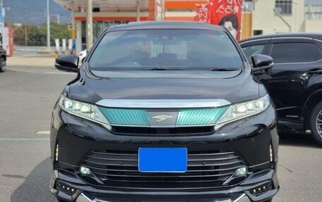 Toyota Harrier, 2020 год, 2 350 000 рублей, 2 фотография