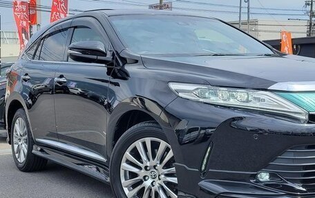 Toyota Harrier, 2020 год, 2 350 000 рублей, 3 фотография