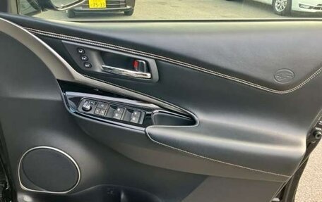 Toyota Harrier, 2020 год, 2 350 000 рублей, 20 фотография