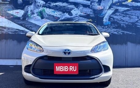 Toyota Aqua, 2022 год, 1 150 000 рублей, 2 фотография