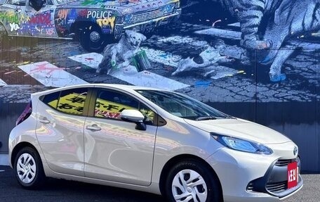 Toyota Aqua, 2022 год, 1 150 000 рублей, 3 фотография