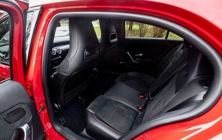 Mercedes-Benz A-Класс, 2018 год, 2 490 000 рублей, 24 фотография