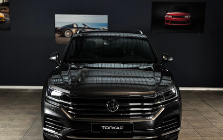 Volkswagen Touareg III, 2018 год, 5 499 000 рублей, 4 фотография